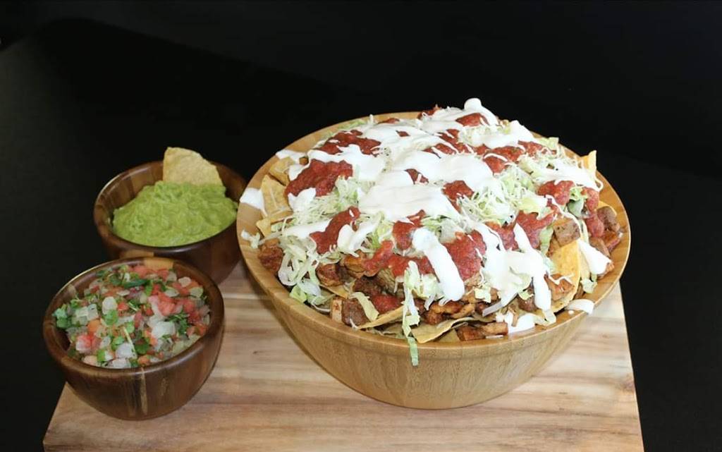 Burrito Wings | restaurant | 503 S Front St, Mankato, MN 56001, USA | 5077200421 OR +1 507-720-0421