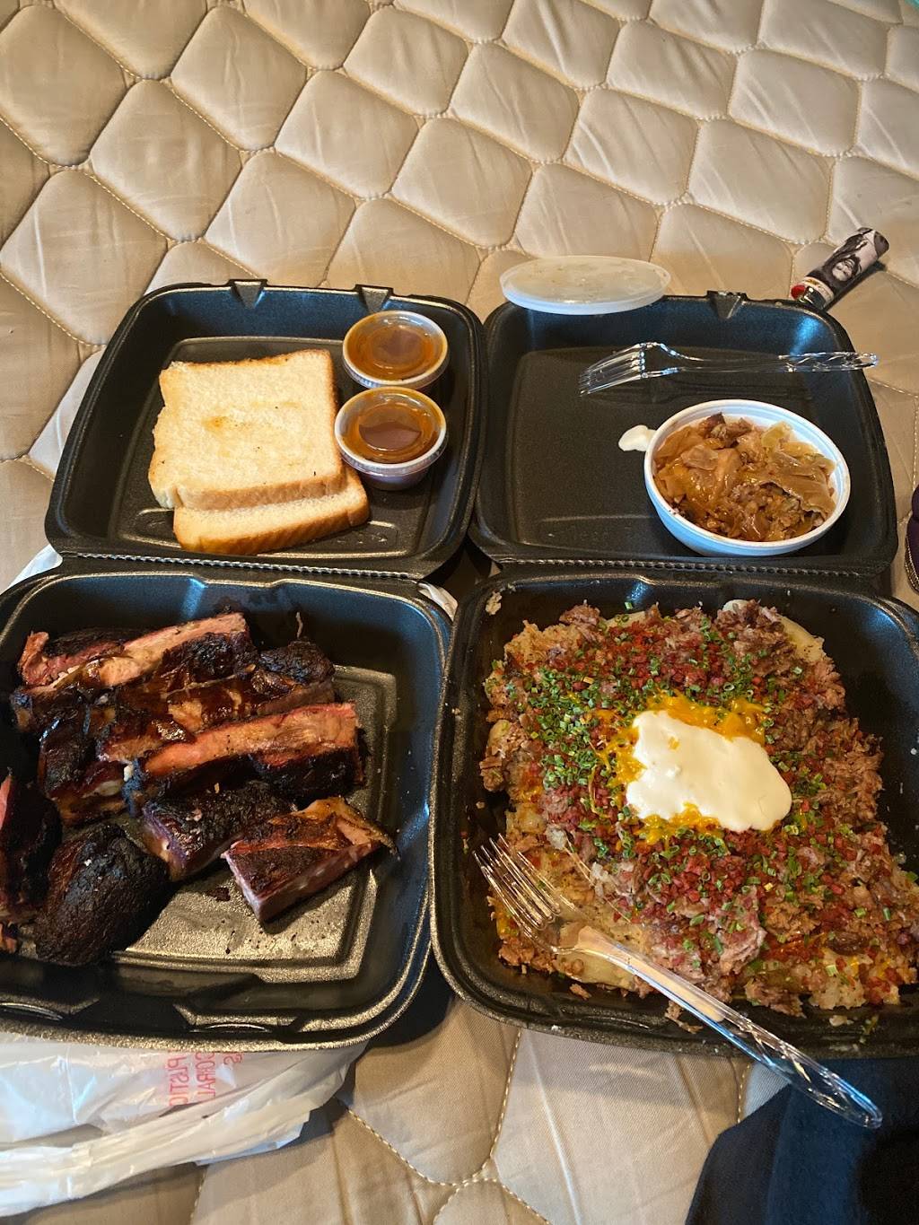 Spoons BBQ | restaurant | 230 N Main St, Lone Star, TX 75668, USA | 9036561627 OR +1 903-656-1627