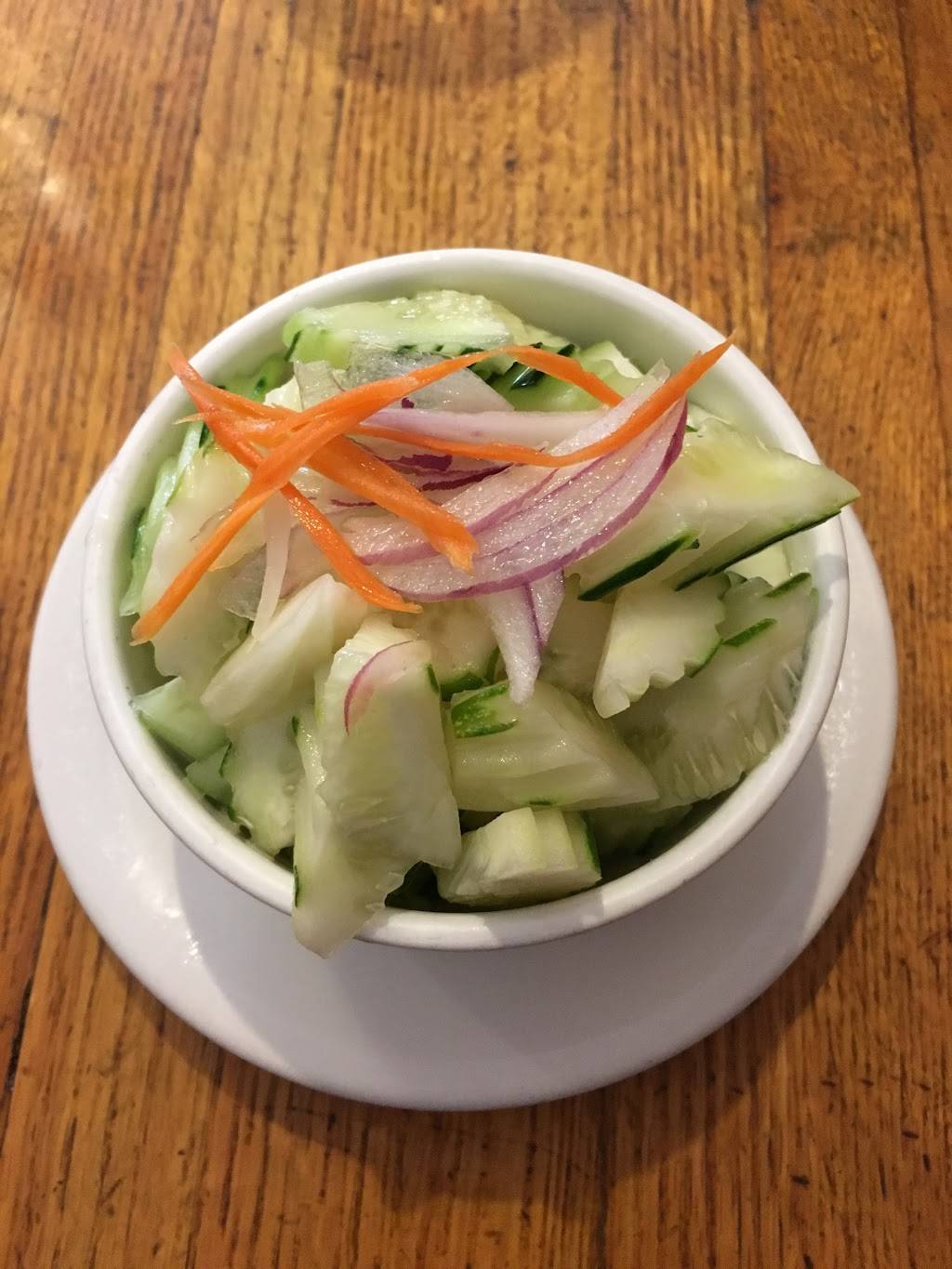 Golden Thai | restaurant | 1509 W Taylor St # 1, Chicago, IL 60607, USA | 3127330760 OR +1 312-733-0760