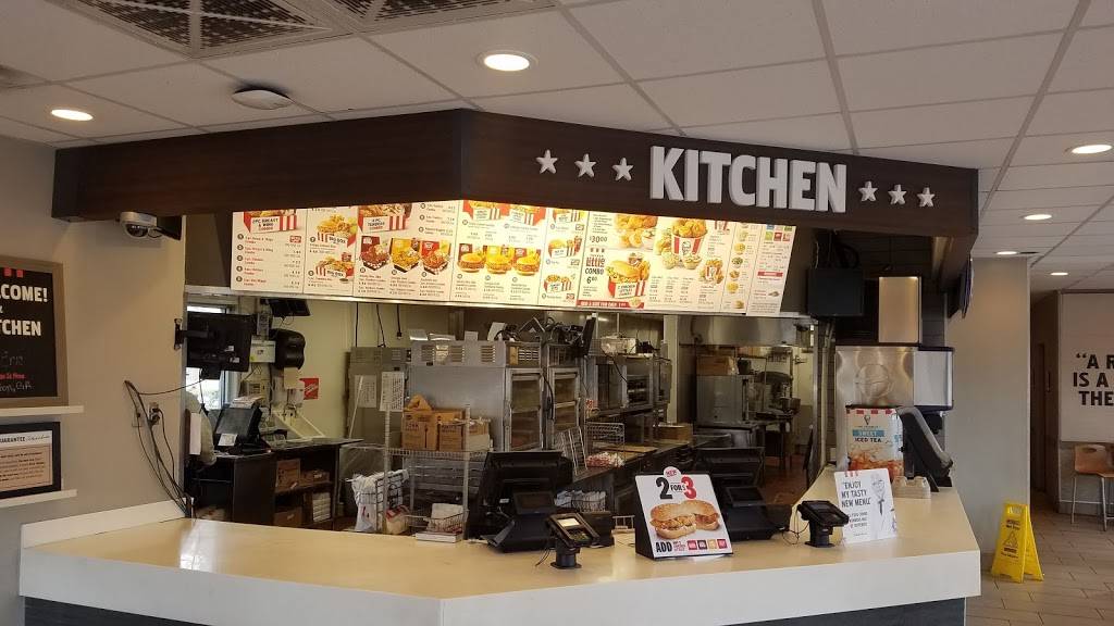 KFC | restaurant | 7276 103rd St, Jacksonville, FL 32210, USA | 9047729449 OR +1 904-772-9449