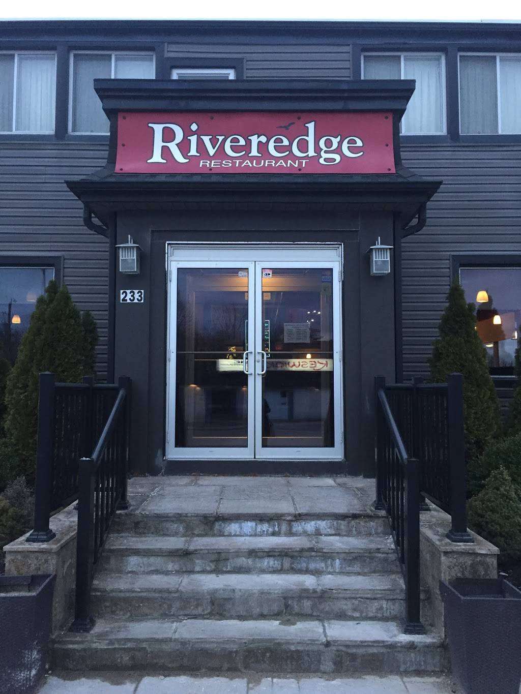 Riveredge Restaurant | restaurant | 233A The Queensway S, Keswick, ON L4P 2A8, Canada | 9054762222 OR +1 905-476-2222