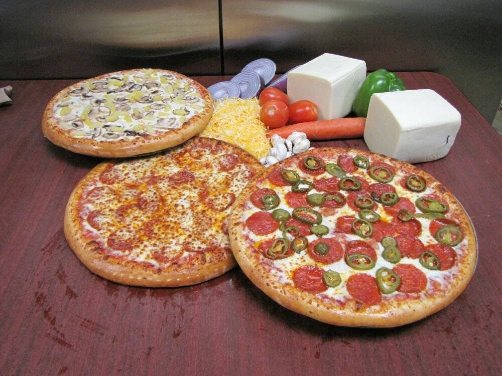 Pizza King | restaurant | 3993 S Western Ave, Los Angeles, CA 90062, USA | 3232999838 OR +1 323-299-9838