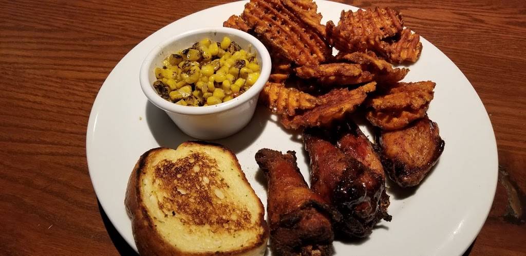 Smokey Bones Bar & Fire Grill | meal takeaway | 3302 W Gate City Blvd, Greensboro, NC 27407, USA | 3363158755 OR +1 336-315-8755