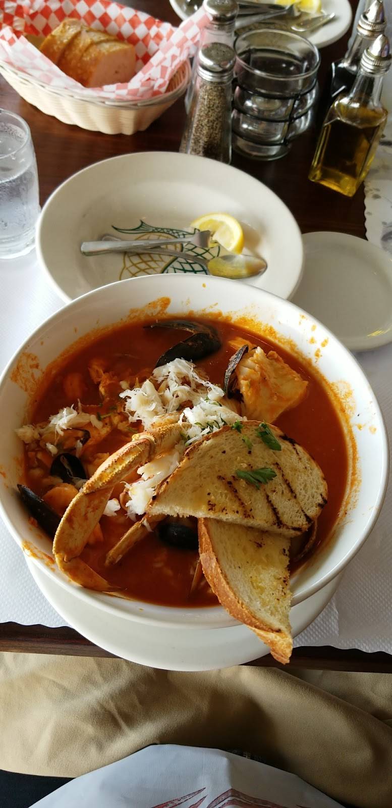 Castagnolas | restaurant | 286 Jefferson St, San Francisco, CA 94133, USA | 4157765015 OR +1 415-776-5015