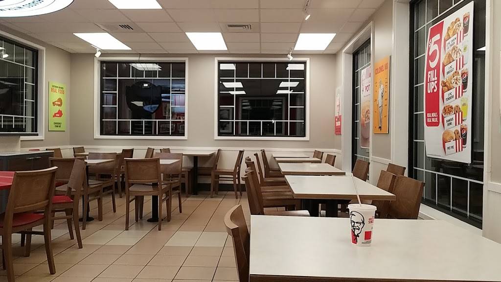KFC | restaurant | 10501 Greenbelt Rd, Lanham, MD 20706, USA | 3014642561 OR +1 301-464-2561