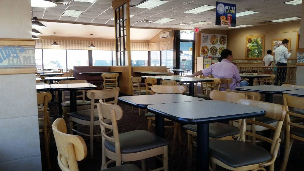 Wendys | restaurant | 90 Jericho Turnpike, Jericho, NY 11753, USA | 5163333059 OR +1 516-333-3059