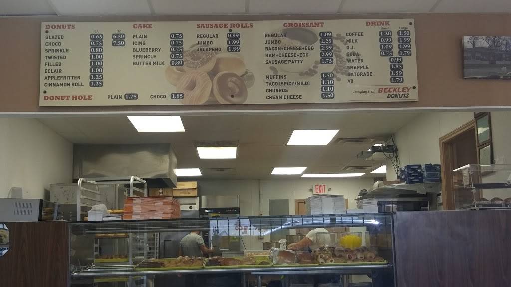 Beckley Donuts | restaurant | 2319 S Beckley Ave, Dallas, TX 75224, USA | 2149462158 OR +1 214-946-2158