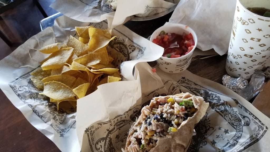 Illegal Petes South Broadway | restaurant | 270 S Broadway, Denver, CO 80209, USA | 7202875233 OR +1 720-287-5233