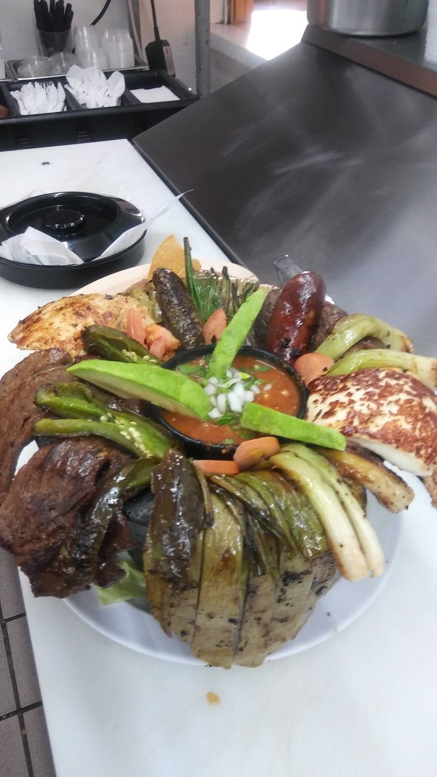 Mariscos Puerto Escondido | restaurant | 12572 Garden Grove Blvd, Garden Grove, CA 92843, USA | 7145306990 OR +1 714-530-6990