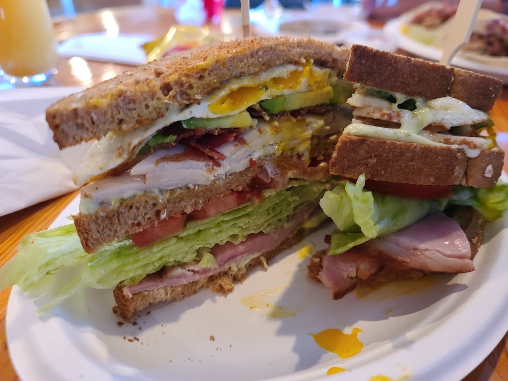 Off the Rails Tasting Room and Wine Depot | restaurant | 2118 Bruce Ave, Louisville, KY 40218, USA | 5028220738 OR +1 502-822-0738