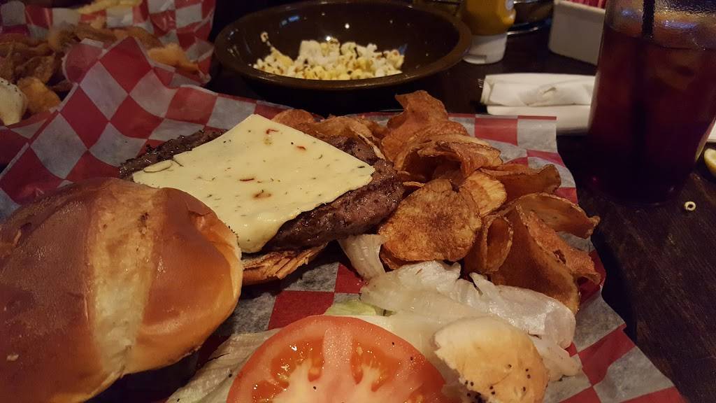 Rookies Sports Bar & Grill (St. Charles) | restaurant | 1545 W Main St, St. Charles, IL 60174, USA | 6305130681 OR +1 630-513-0681