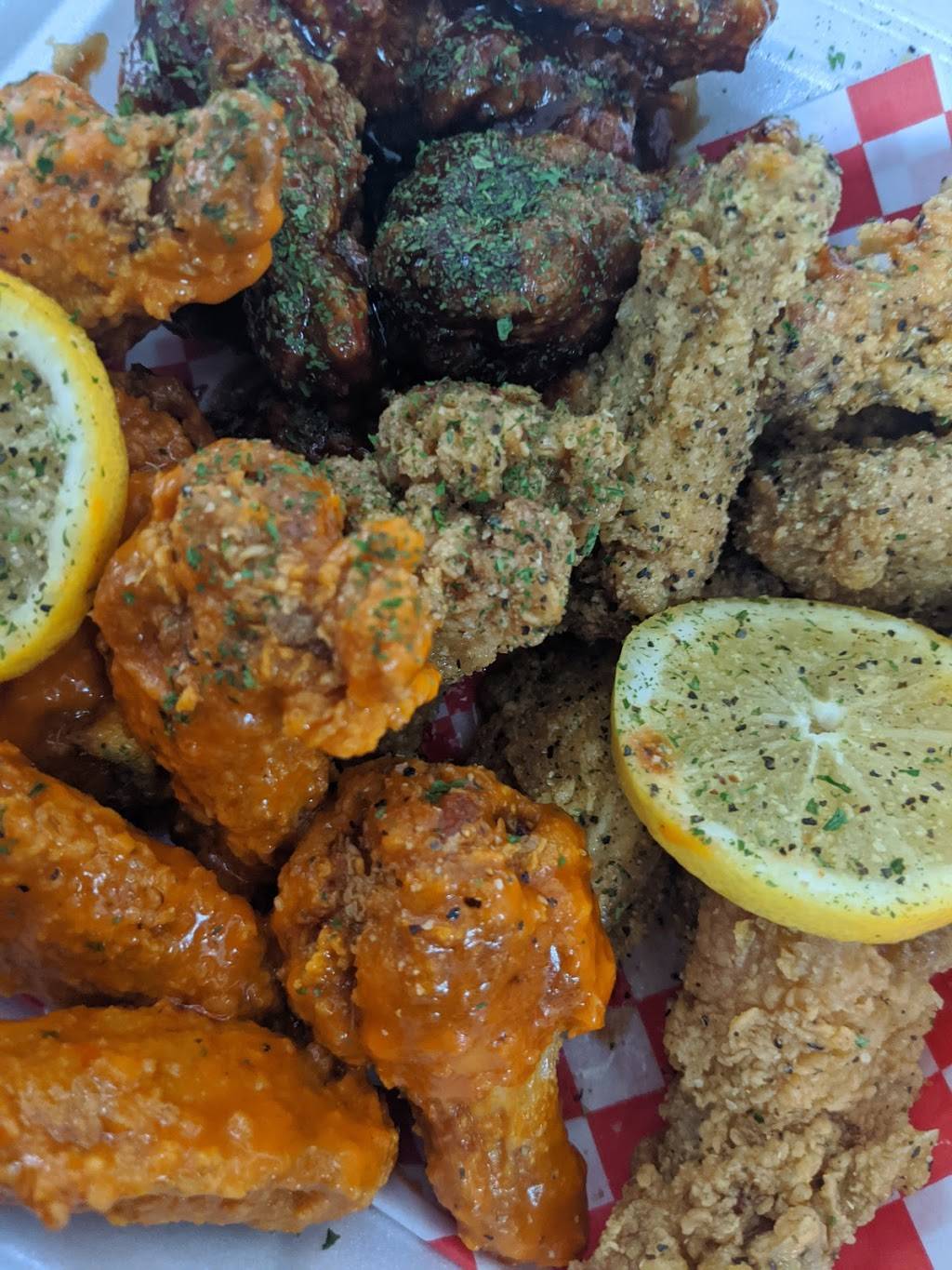 Fry Daddys | restaurant | 10350 Scyene Rd, Dallas, TX 75227, USA | 4693990773 OR +1 469-399-0773