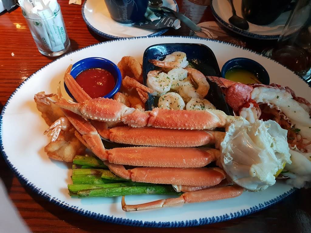 Red Lobster | restaurant | 2825 S Rochester Rd, Rochester Hills, MI 48307, USA | 2482998090 OR +1 248-299-8090