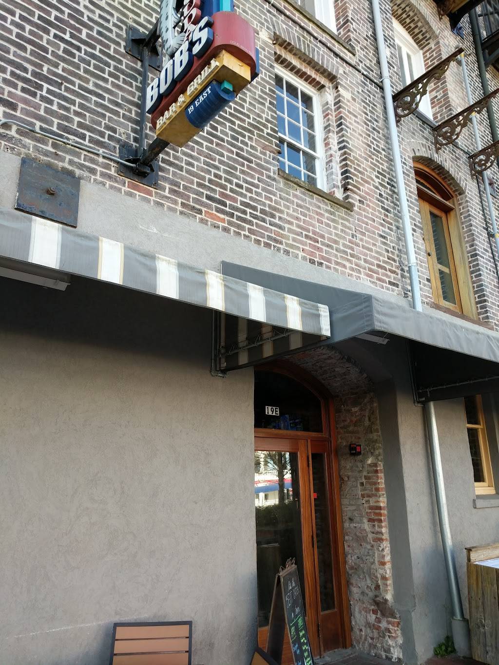 Barracuda Bobs | restaurant | 19 E River St, Savannah, GA 31401, USA | 9127774381 OR +1 912-777-4381
