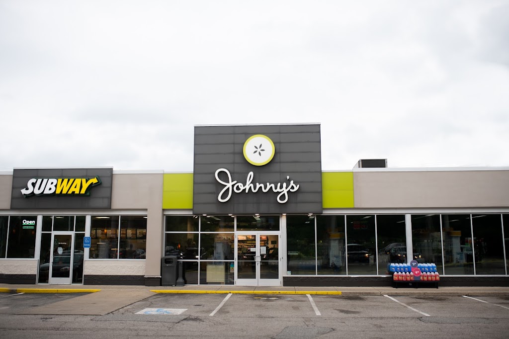 Johnnys Markets | cafe | 18913 Harbor Country Dr, New Buffalo, MI 49117, USA | 2694692499 OR +1 269-469-2499