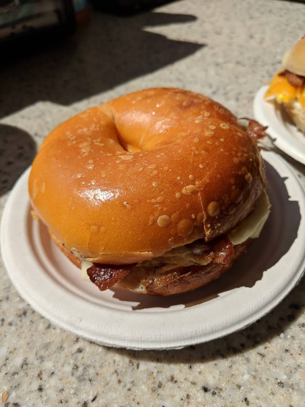 Manhattan Bagel | cafe | 4 S MacDade Blvd, Glenolden, PA 19036, USA | 6102370586 OR +1 610-237-0586