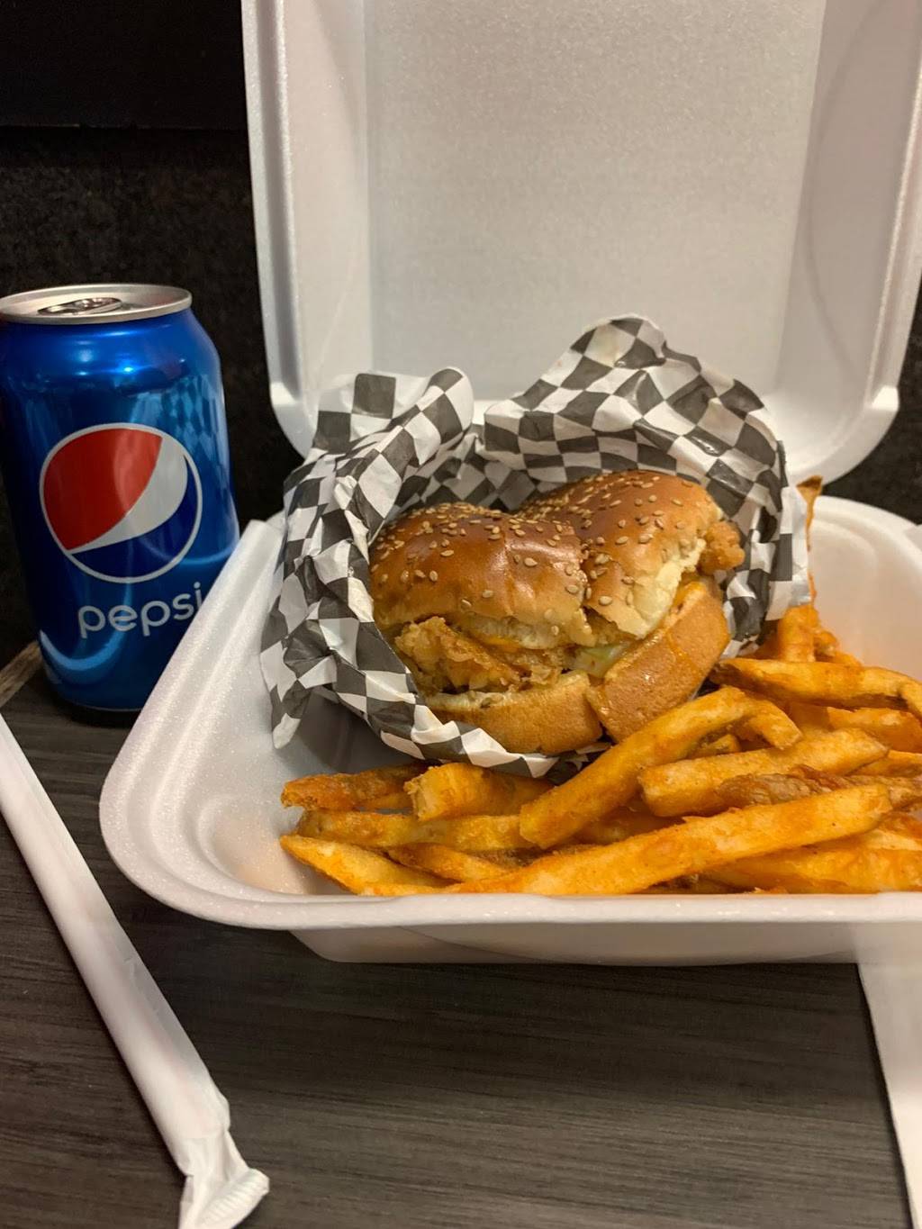 Broast King | restaurant | 1047 S York Rd, Bensenville, IL 60106, USA | 6305093113 OR +1 630-509-3113