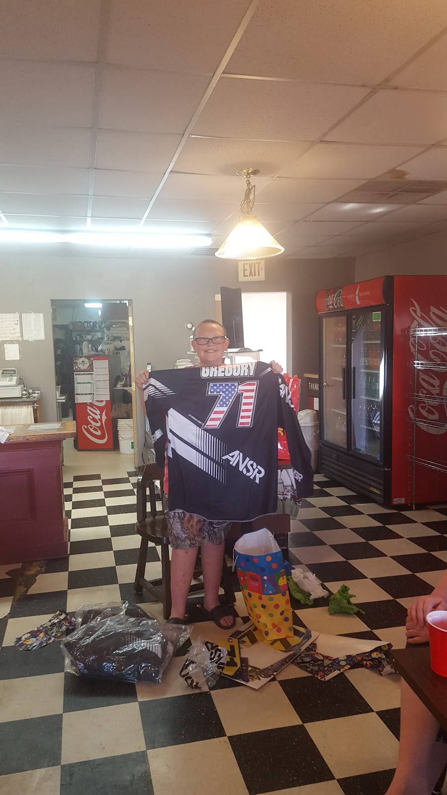 Hot Diggitys | restaurant | 1224 U.S. 9, Hudson, NY 12534, USA | 5188286892 OR +1 518-828-6892