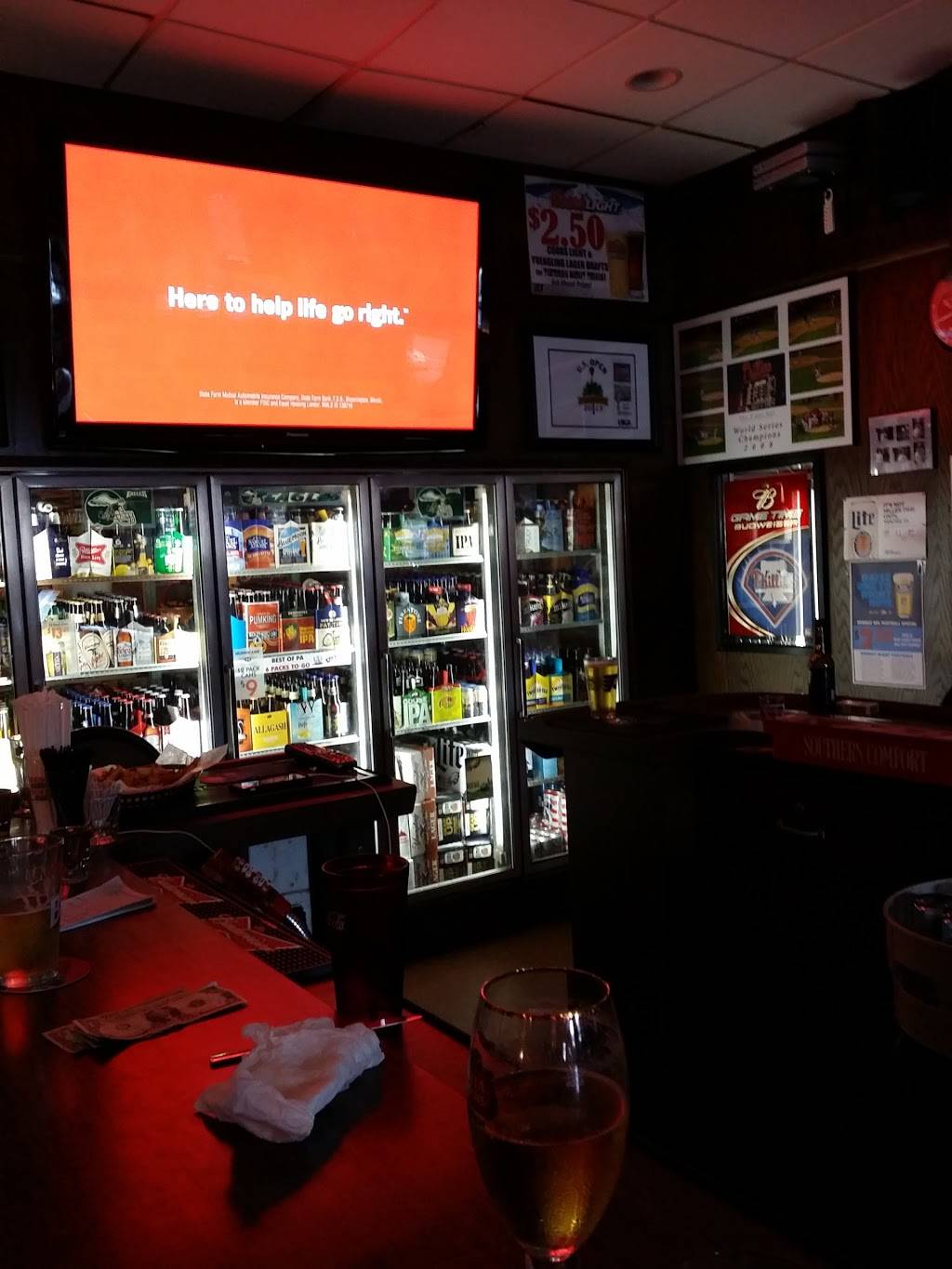 Skyline Tavern & Restaurant | restaurant | 241 W Butler Ave, Chalfont, PA 18914, USA | 2158228852 OR +1 215-822-8852