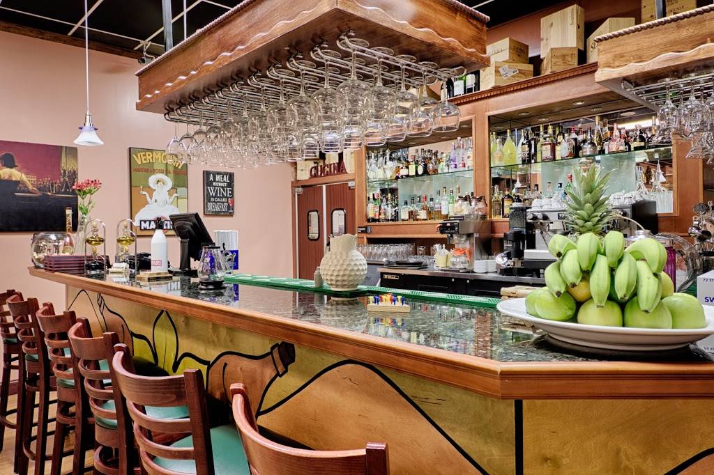 Salvatore D. Finest Italian Cuisine | restaurant | 8760 SW 72nd St, Miami, FL 33173, USA | 3052744044 OR +1 305-274-4044