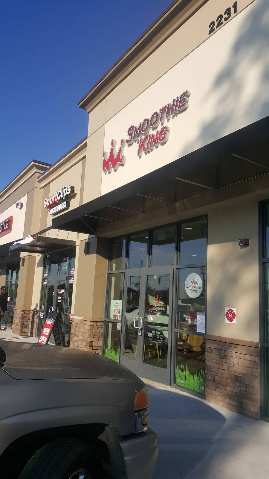 Smoothie King | restaurant | 2231 NW 13th St, Gainesville, FL 32609, USA | 3525056765 OR +1 352-505-6765