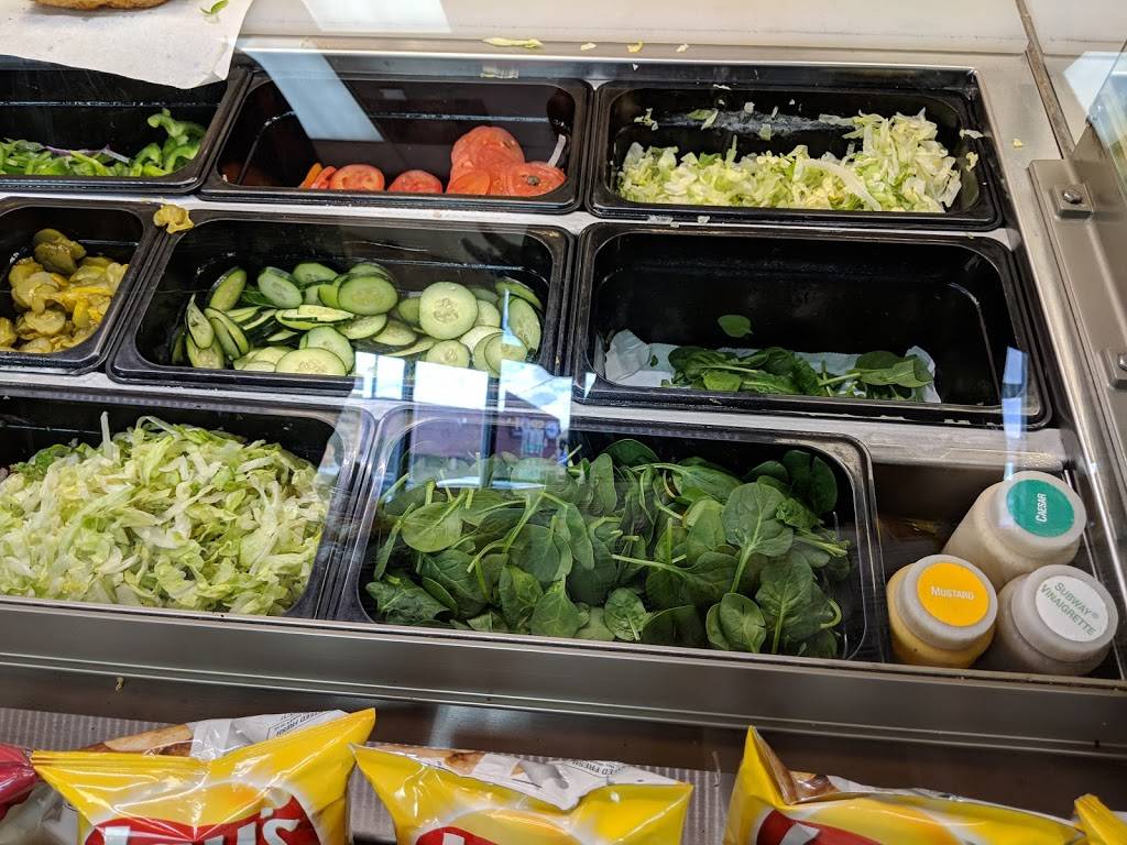 Subway | restaurant | 9770 Bissonnet St, Houston, TX 77036, USA | 7132727407 OR +1 713-272-7407