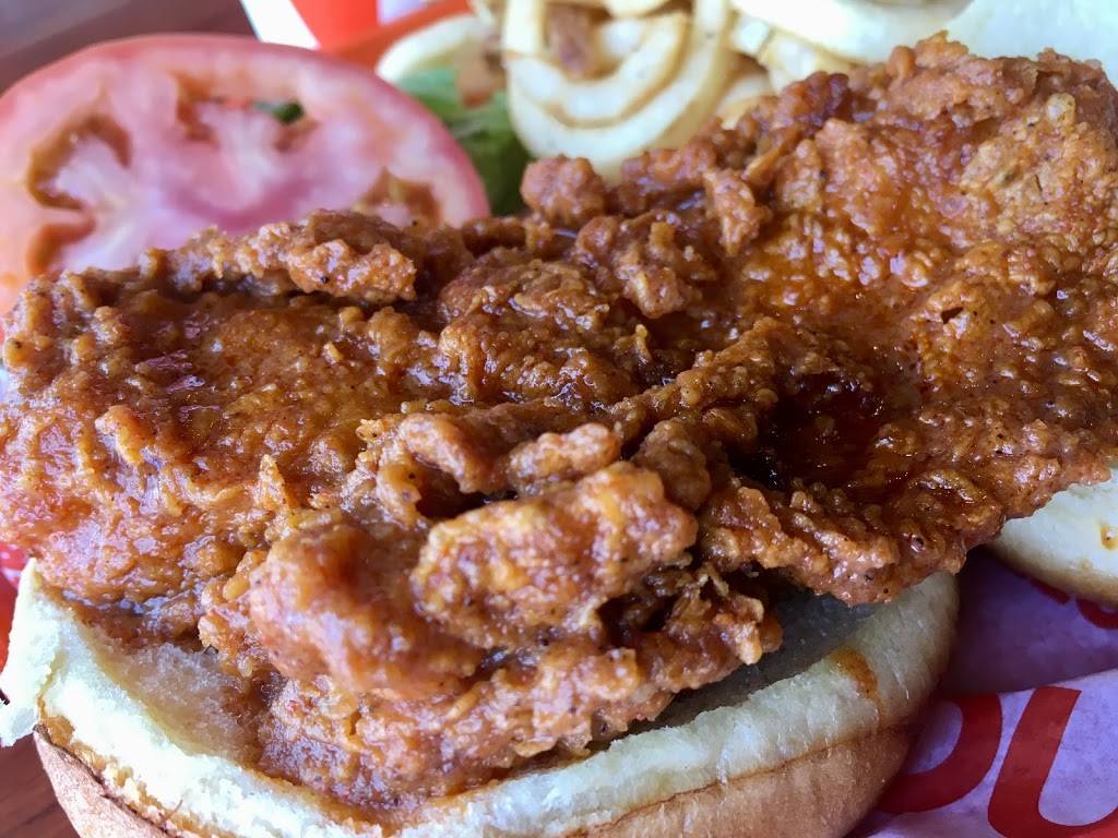 Hoots | restaurant | 2201-D S Cicero Ave, Cicero, IL 60804, USA | 7086523859 OR +1 708-652-3859