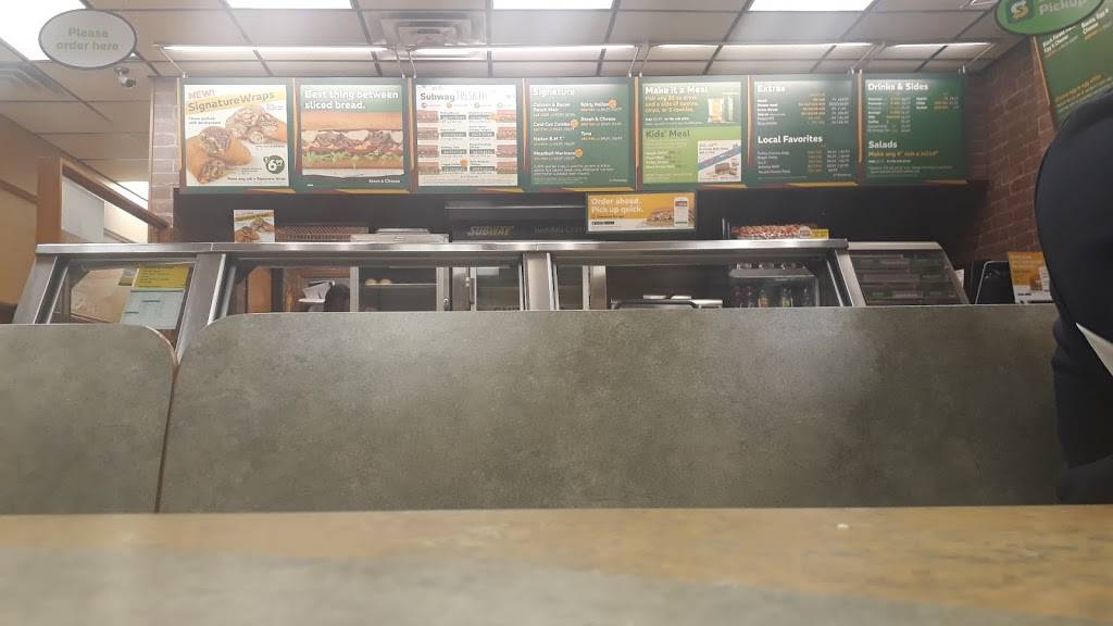 Subway | restaurant | 2620 W Michigan Ave, Kalamazoo, MI 49006, USA | 2693443149 OR +1 269-344-3149