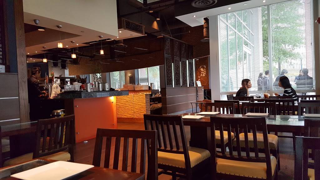 Pasara Thai | restaurant | 2051 Jamieson Ave, Alexandria, VA 22314, USA | 7032998747 OR +1 703-299-8747