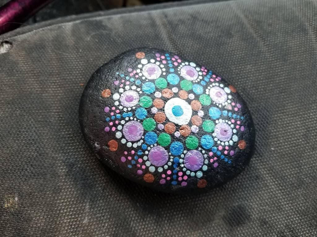 Grizzly Den | restaurant | 300 W Emerson Ave, Hoquiam, WA 98550, USA | 3605379840 OR +1 360-537-9840