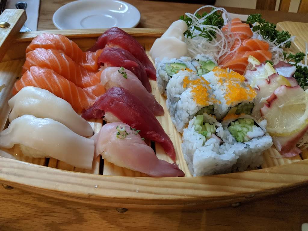 Sushi Monster | restaurant | 935 W 100 N, Farmington, UT 84025, USA | 8014512880 OR +1 801-451-2880