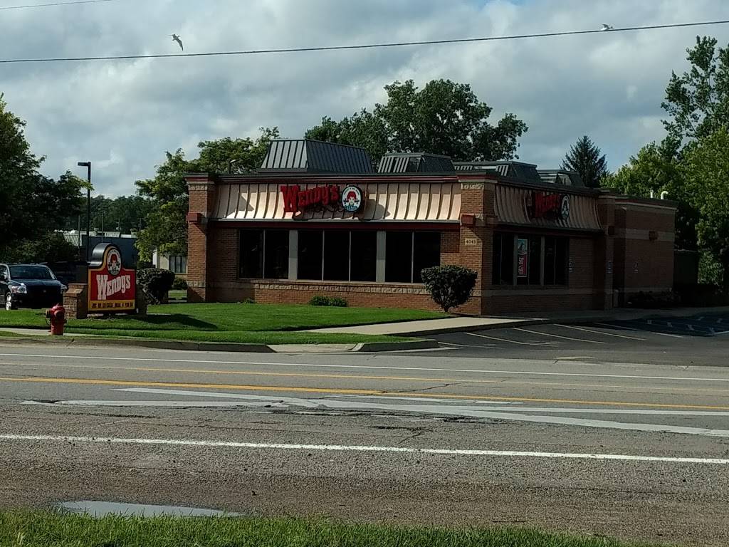 Wendys | restaurant | 4045 Grange Hall Rd, Holly, MI 48442, USA | 2486344587 OR +1 248-634-4587