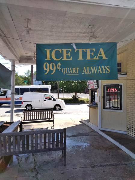 World Famous Hot Dogs | restaurant | 2616 Hamilton Rd, Columbus, GA 31904, USA | 7063247028 OR +1 706-324-7028