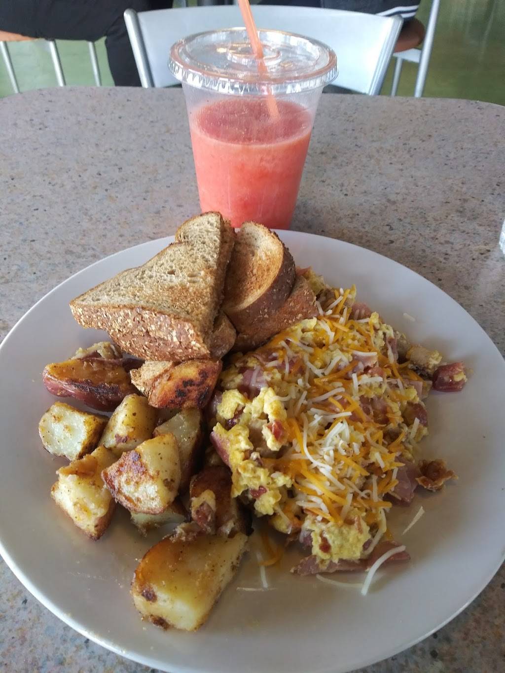 Beach Cafe | restaurant | 7750 S Jones Blvd, Las Vegas, NV 89139, USA | 7028985200 OR +1 702-898-5200