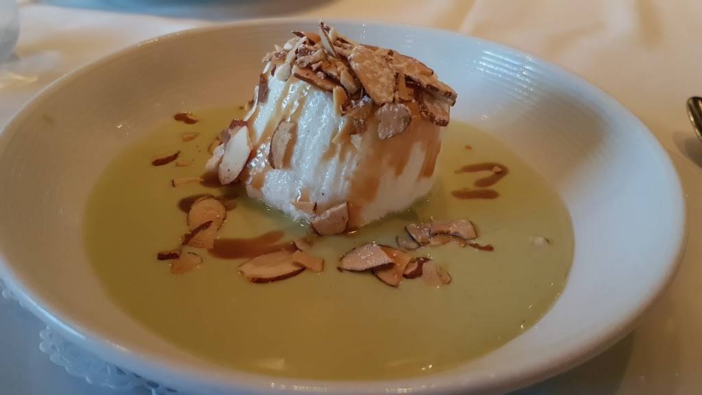 Etoile Cuisine Et Bar | restaurant | 1101-11 Uptown Park Blvd, Houston, TX 77056, USA | 8326685808 OR +1 832-668-5808