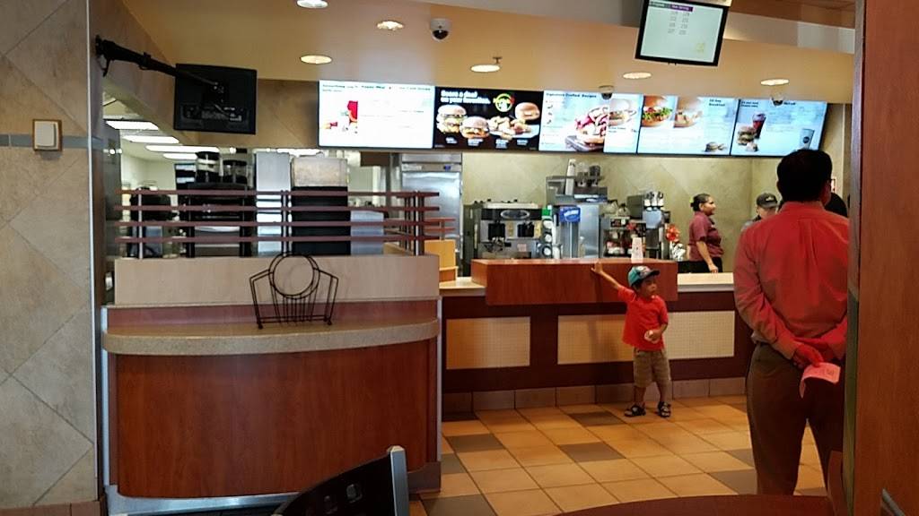 McDonalds | cafe | 7667 150th St W, Apple Valley, MN 55124, USA | 9524322185 OR +1 952-432-2185