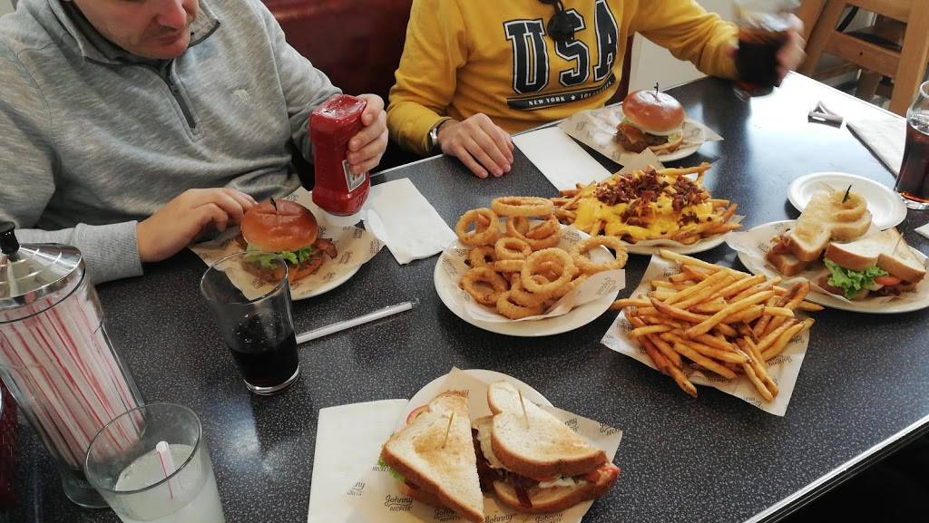 Johnny Rockets | restaurant | 1101 Outlet Collection Way Suite 1021, Auburn, WA 98001, USA | 2537354338 OR +1 253-735-4338