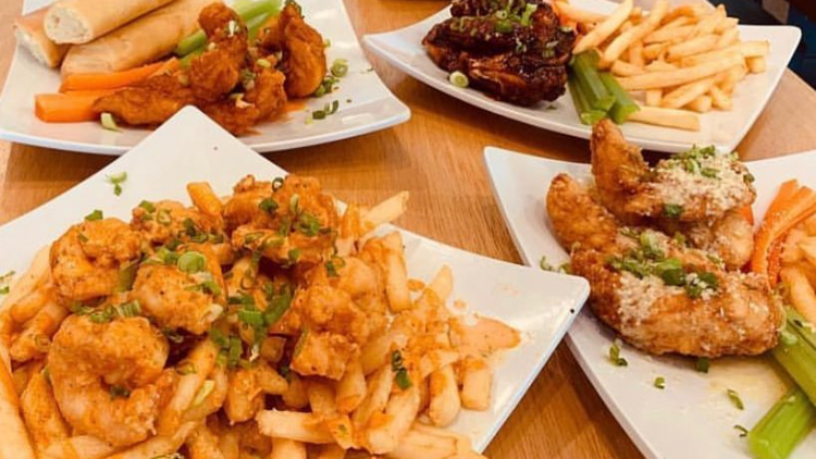 The Blazzin’ Buffalo - Wings & Tenders | restaurant | 120 W Washington St suite b, San Diego, CA 92103, USA | 6195429848 OR +1 619-542-9848