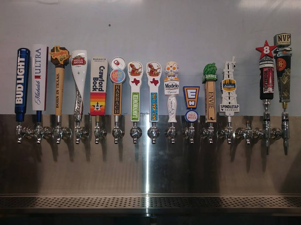 Shilohs Food Court, Bar and Food Truck Park. | restaurant | 32127 TX-249, Pinehurst, TX 77362, USA | 3462255133 OR +1 346-225-5133