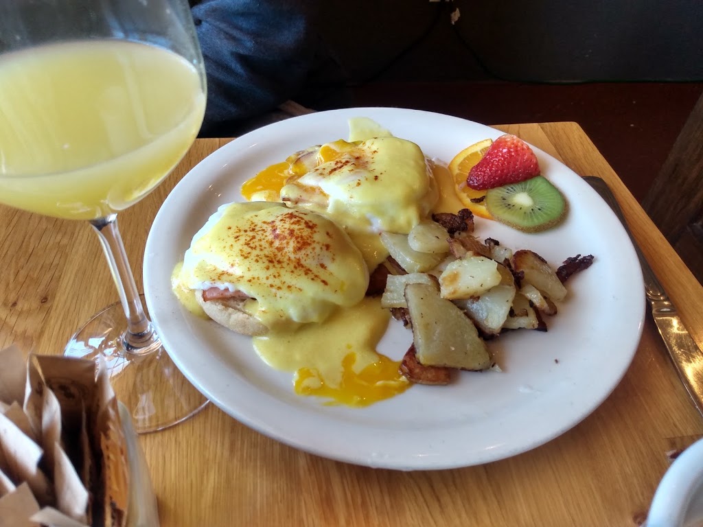 Legends On Main | restaurant | 220 S Main St Suite B, La Veta, CO 81055, USA | 7197423996 OR +1 719-742-3996