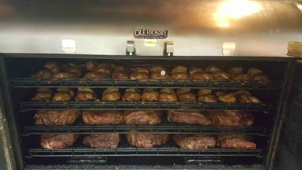 Moes Original BBQ - Starkville | meal takeaway | 110 E Main St, Starkville, MS 39759, USA | 6623206637 OR +1 662-320-6637