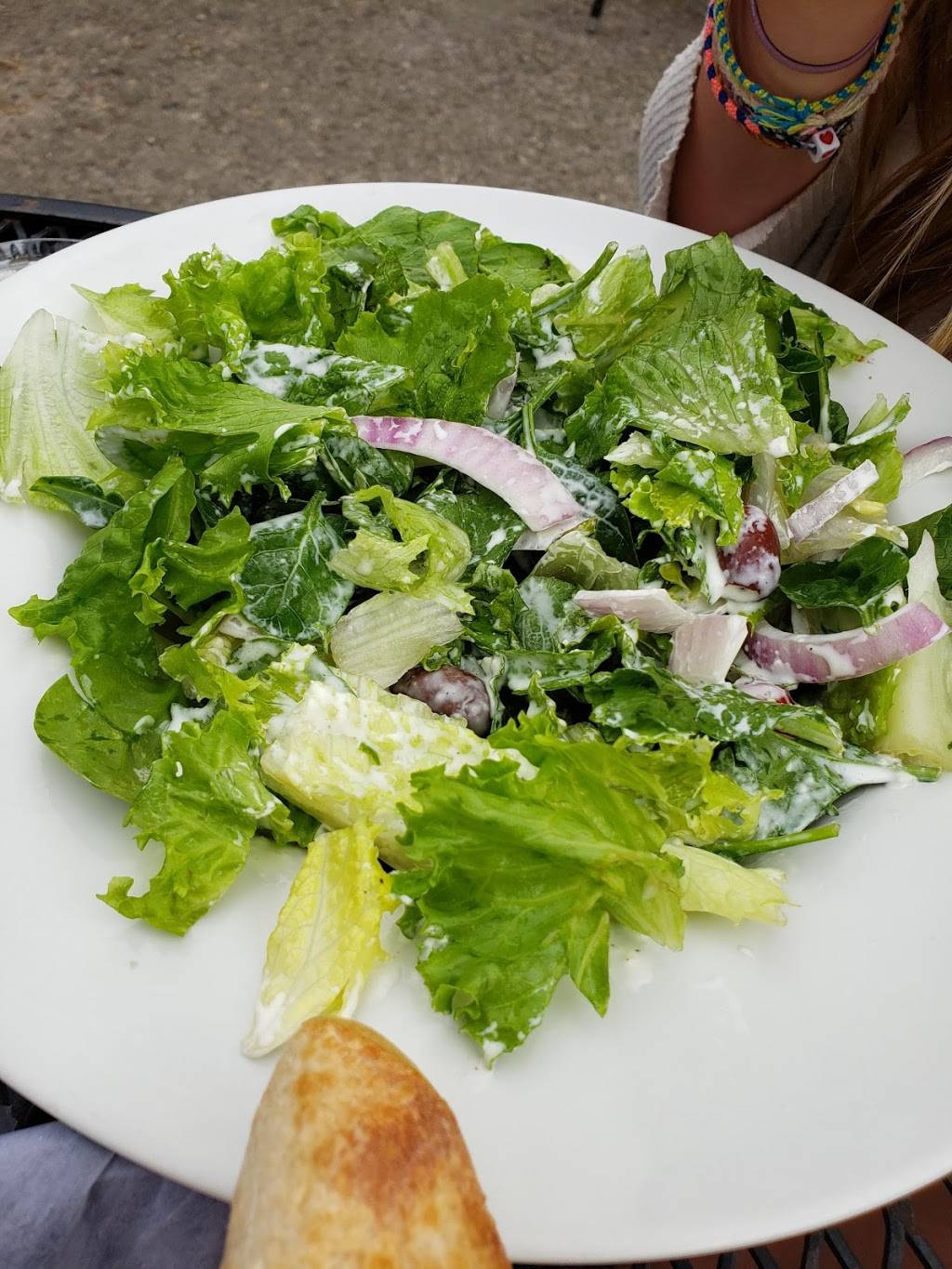 Brozinnis Pizza | meal takeaway | 140 W Main St, Nashville, IN 47448, USA | 8129888800 OR +1 812-988-8800