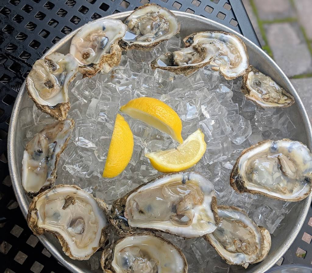 The Quarter Restaurant | restaurant | 19 Salem Ave SE, Roanoke, VA 24011, USA | 5403422990 OR +1 540-342-2990