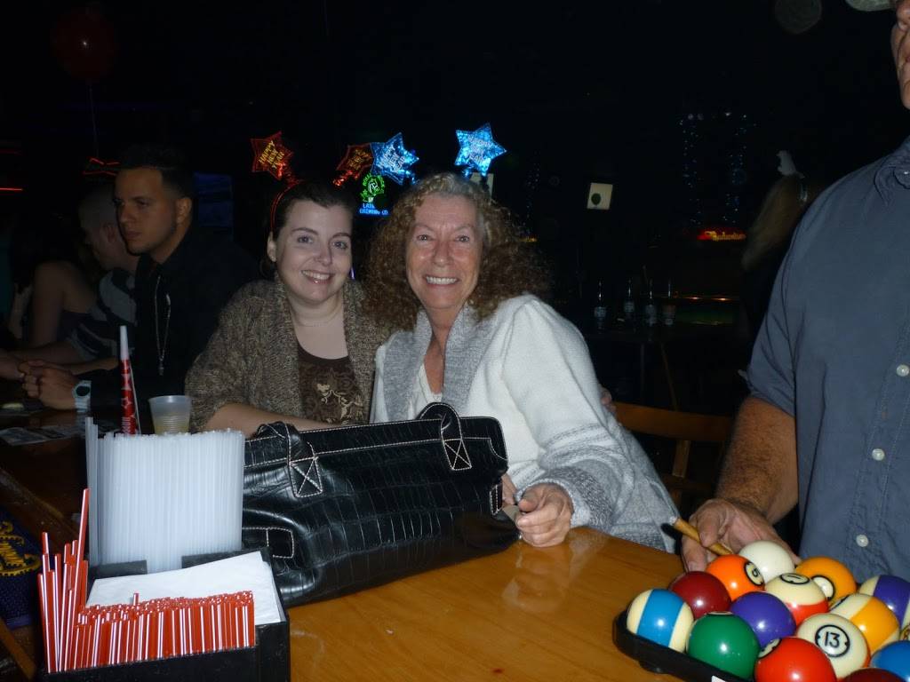 Shooters Sports Bar & Grill | restaurant | 210 Sebring Square.., Sebring, FL 33870, USA | 9042943073 OR +1 904-294-3073