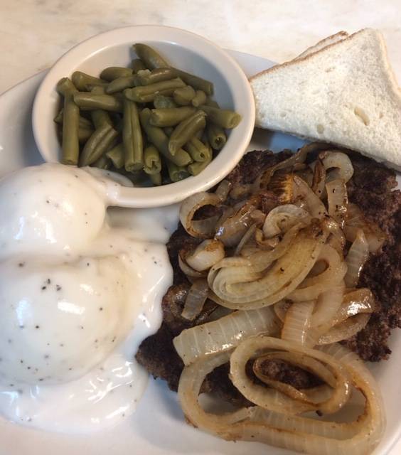 Cookys | restaurant | 111 W Magnolia St, Cherokee, KS 66724, USA | 6204579650 OR +1 620-457-9650