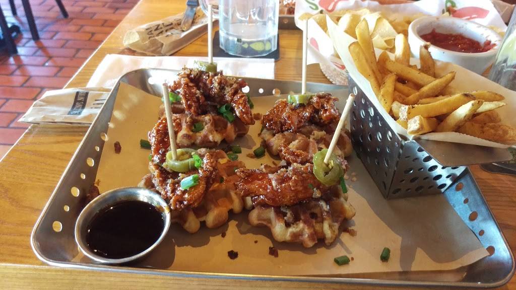 Chilis Grill & Bar | meal takeaway | 4022 Medina Rd, Akron, OH 44333, USA | 3306682882 OR +1 330-668-2882