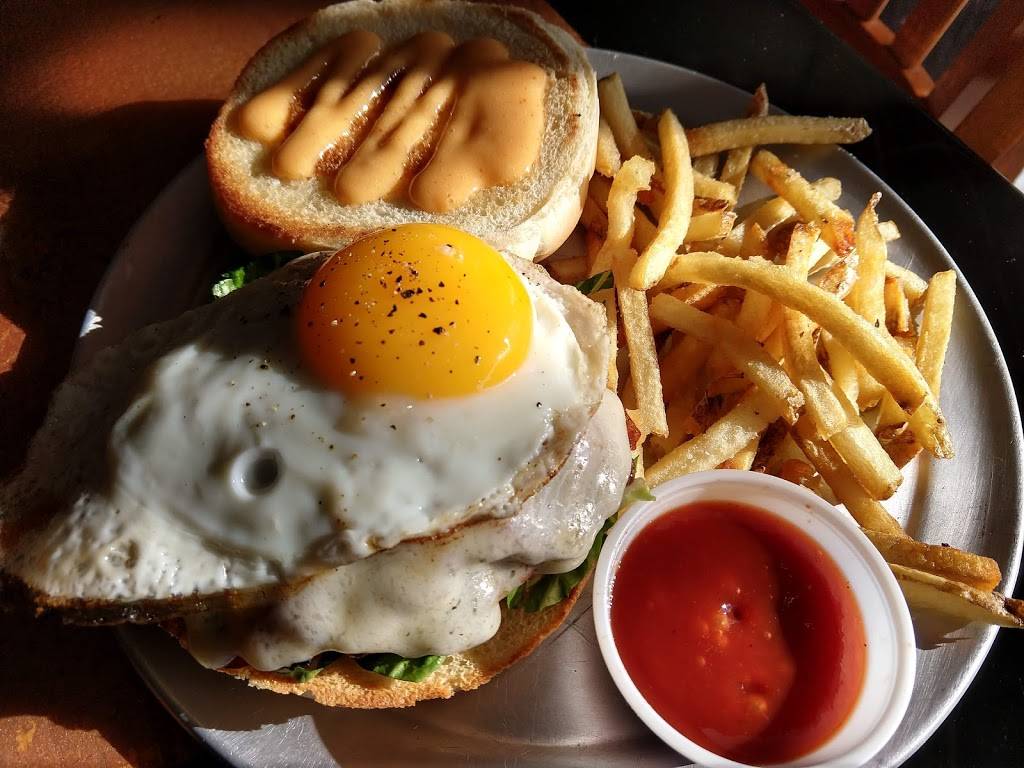 Two Foxes Gastropub | restaurant | 121 S Main St, Bowling Green, OH 43402, USA | 4193158891 OR +1 419-315-8891