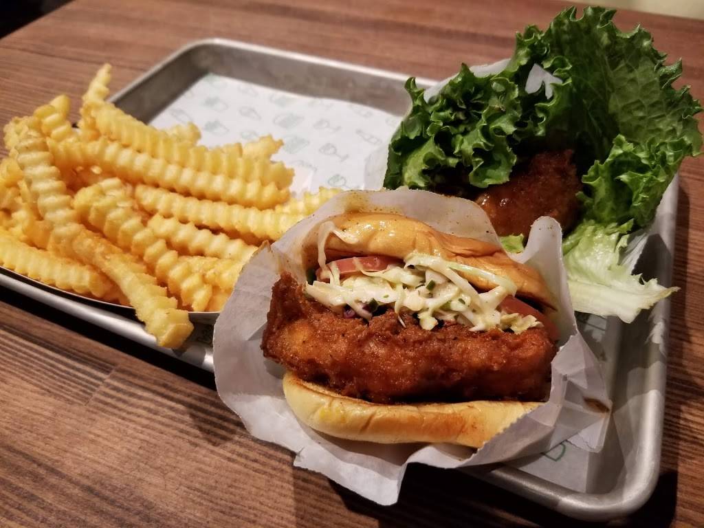 Shake Shack | restaurant | 120 Promenade Way Suite A, Thousand Oaks, CA 91362, USA | 8053095941 OR +1 805-309-5941