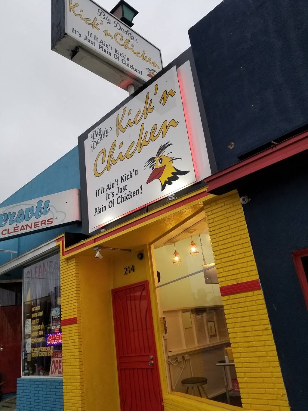 Big Daddys Kickin Chicken | restaurant | 214 E Nutwood St, Inglewood, CA 90301, USA | 4243099008 OR +1 424-309-9008