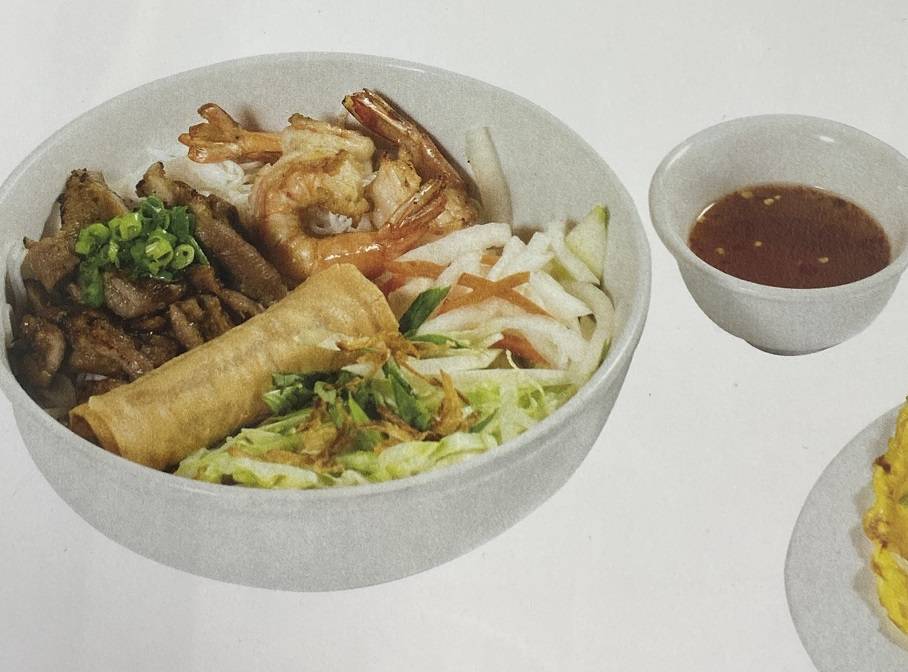 Super Pho & Grill | restaurant | 7003 Lee Hwy., Chattanooga, TN 37421, USA | 4238993236 OR +1 423-899-3236